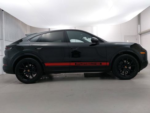 Used 2026 Porsche Cayenne Coupe image 8