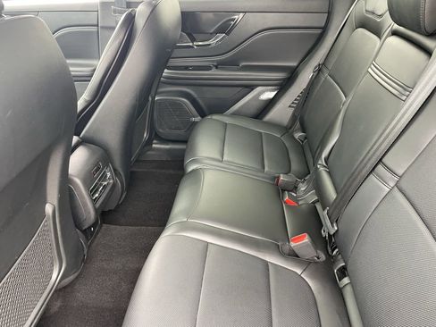 Certified 2022 Lincoln Corsair AWD image 14