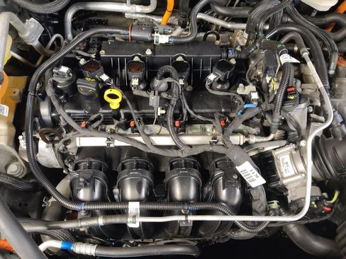 Used 2021 Ford Escape SE image 30