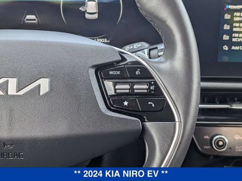 Used 2024 Kia Niro Wind w/ Wind Preserve Package FWD image 20