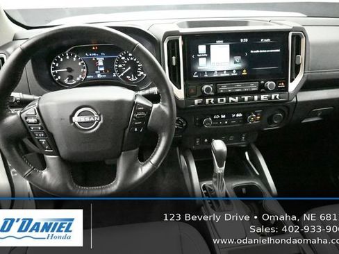 Used 2025 Nissan Frontier SV w/ SV Convenience Package AWD/4WD image 26