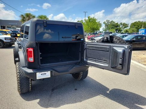 Used 2023 Ford Bronco Black Diamond AWD/4WD image 10