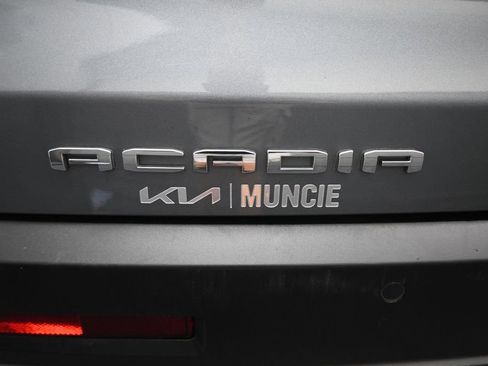 Used 2022 GMC Acadia AT4 AWD/4WD image 10