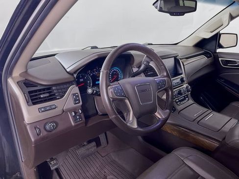 Used 2019 GMC Yukon XL Denali w/ Open Road Package RWD image 10