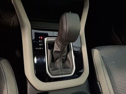 Certified 2025 Subaru Forester Premium image 15