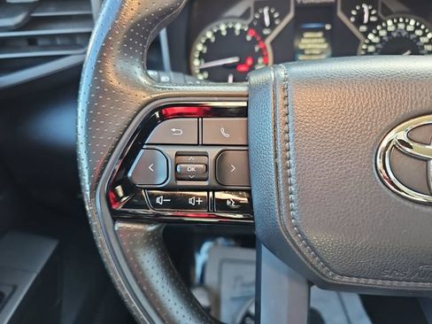 Used 2023 Toyota Tundra SR5 w/ SR5 Convenience Package AWD/4WD image 18