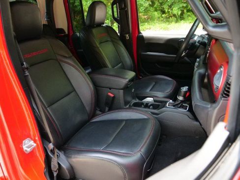Used 2022 Jeep Gladiator Rubicon w/ LED Lighting Group AWD/4WD image 36