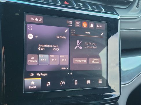 Used 2023 Jeep Grand Cherokee L Laredo AWD/4WD image 20