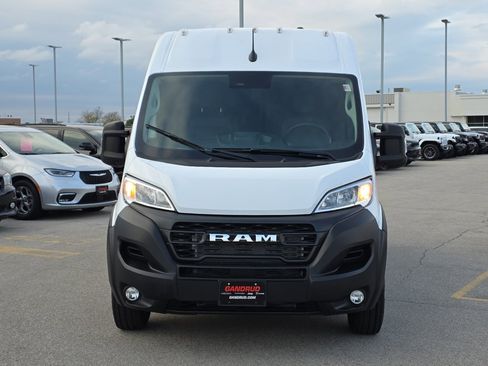 New 2026 RAM ProMaster 3500 w/ Convenience Group image 3