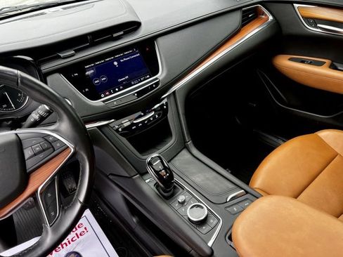 Used 2021 Cadillac XT5 Premium Luxury image 37