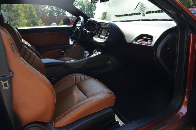 Used 2022 Dodge Challenger SRT Hellcat w/ Plus Package RWD image 19