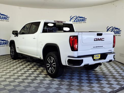 Used 2019 GMC Sierra 1500 AT4 w/ AT4 Premium Package image 2
