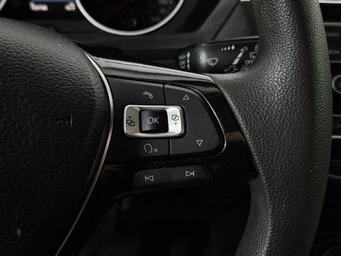 Used 2018 Volkswagen Tiguan S w/ 3rd Row Seat Package AWD/4WD image 12