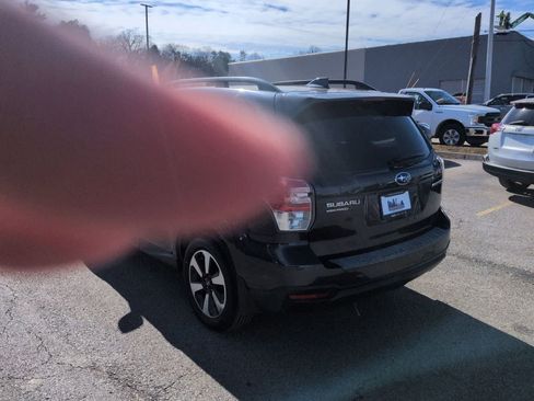 Used 2018 Subaru Forester 2.5i Premium image 6