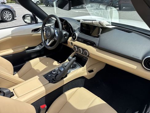 New 2026 MAZDA MX-5 Miata RF Grand Touring RWD image 14