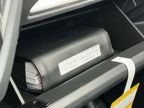 Certified 2025 Subaru Forester Premium image 29