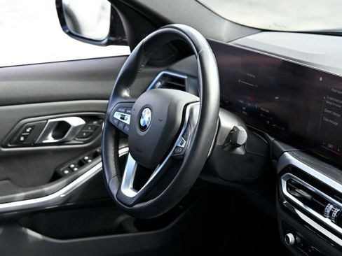 Used 2024 BMW 330i Sedan image 17