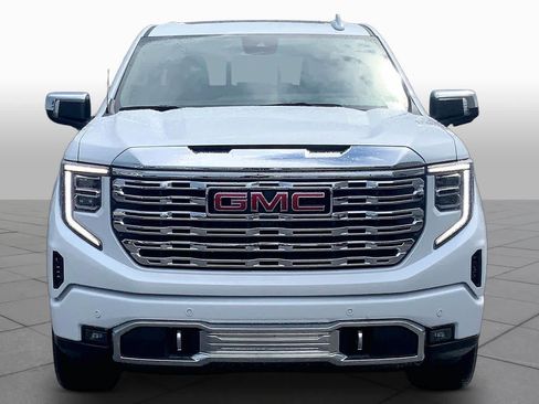 Used 2026 GMC Sierra 1500 Denali w/ Denali Reserve Package AWD/4WD image 4