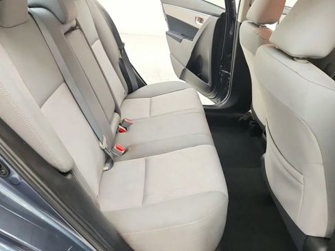 Used 2015 Toyota Corolla LE image 36