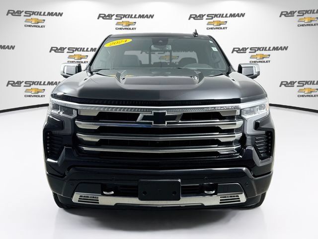 Used 2024 Chevrolet Silverado 1500 High Country AWD/4WD image 2