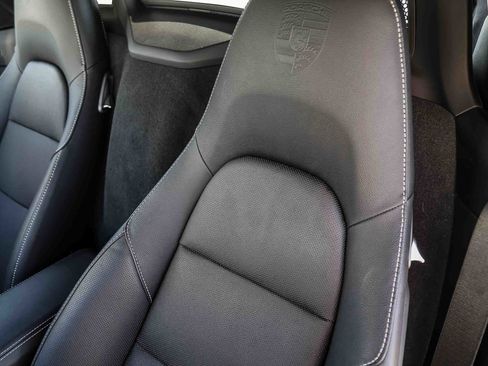 Used 2024 Porsche 718 Boxster image 33