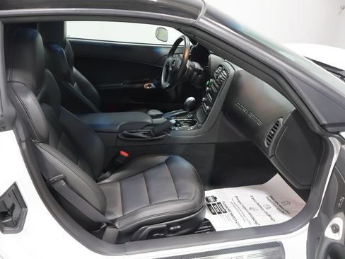 Used 2012 Chevrolet Corvette Coupe RWD image 17