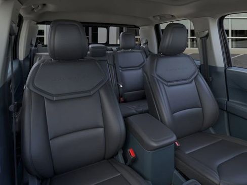 New 2025 Ford Maverick Lariat w/ Black Appearance Package image 10