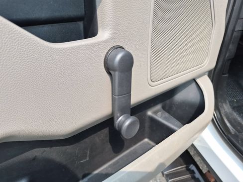 Used 2019 Ford F250 XL w/ Snow Plow Prep Package AWD/4WD image 18