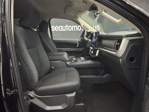 Used 2023 Ford Expedition XL AWD/4WD image 35