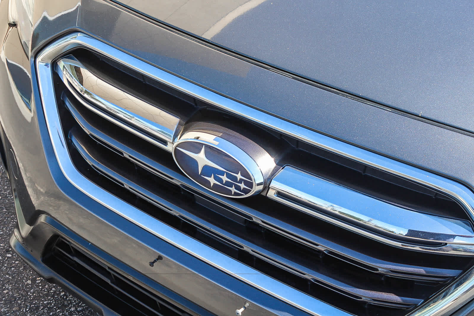 Used 2018 Subaru Outback 3.6R Limited AWD/4WD image 14