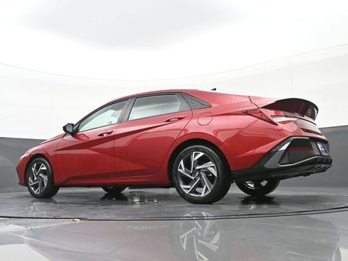 Certified 2025 Hyundai Elantra Sport image 45