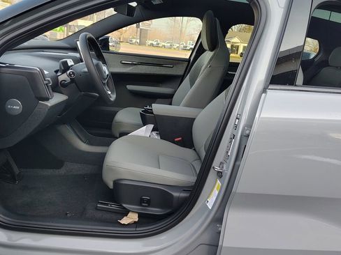 New 2026 Volvo EX30 Plus w/ Climate Package image 22