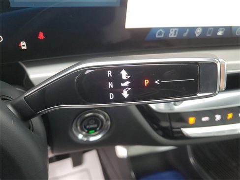 Certified 2024 Cadillac Lyriq Luxury image 16