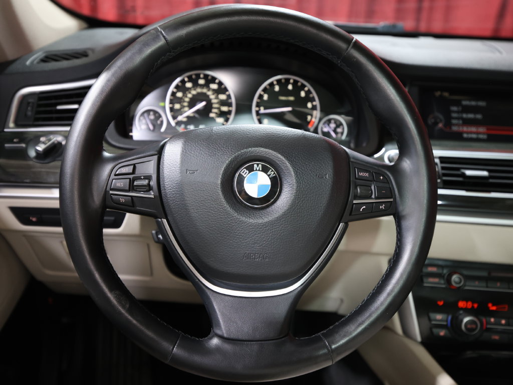 Used 2015 BMW 535i Gran Turismo xDrive AWD/4WD image 17