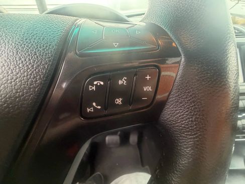 Used 2017 Ford Explorer XLT w/ Equipment Group 202A image 24