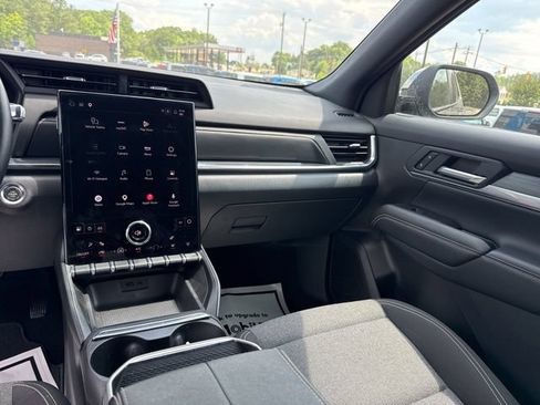 Used 2025 GMC Terrain Elevation AWD/4WD image 23