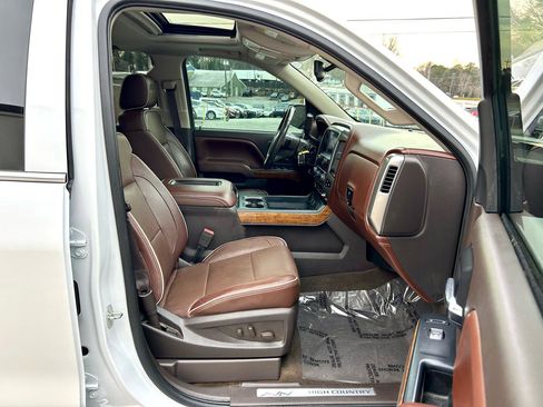 Used 2017 Chevrolet Silverado 1500 High Country image 21