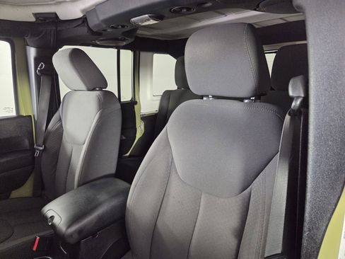 Used 2013 Jeep Wrangler Unlimited Sport image 32