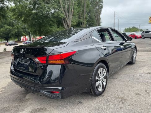 Used 2019 Nissan Altima 2.5 S FWD image 3