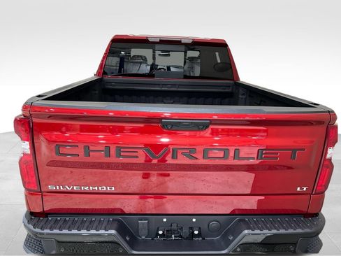 Used 2026 Chevrolet Silverado 1500 LT Trail Boss w/ LT Trail Boss Premium Package AWD/4WD image 4