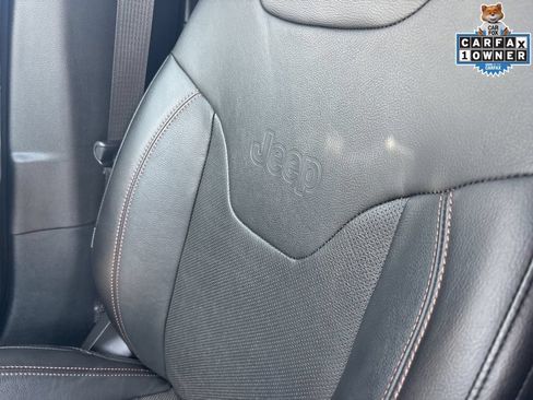 Used 2022 Jeep Compass Limited AWD/4WD image 23