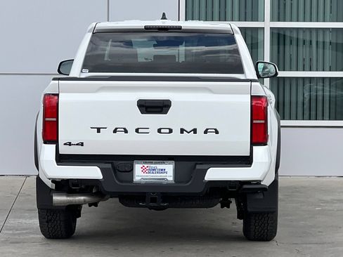 New 2026 Toyota Tacoma TRD Off-Road AWD/4WD image 5