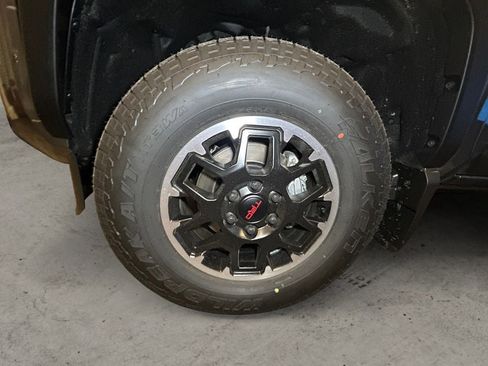New 2026 Toyota Tacoma TRD Off-Road AWD/4WD image 14