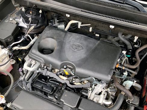 Used 2020 Toyota RAV4 XLE Premium FWD image 35