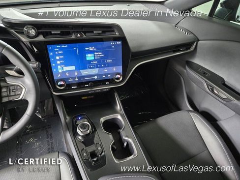 Certified 2025 Lexus RZ 300e FWD image 17