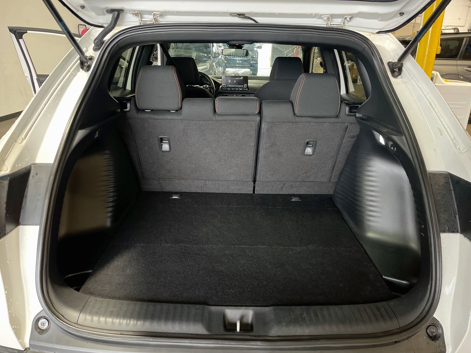 Used 2025 Honda HR-V Sport image 24