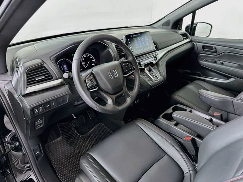 Certified 2026 Honda Odyssey Sport-L image 9
