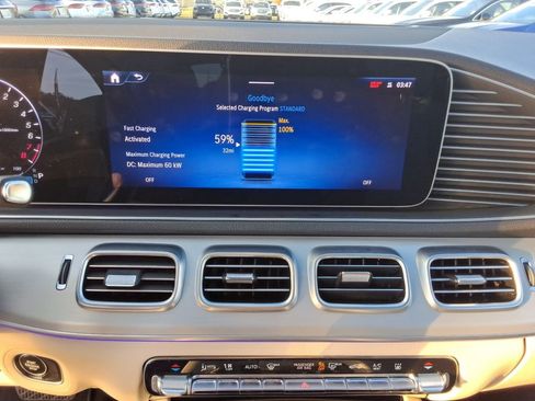 Certified 2024 Mercedes-Benz GLE 450e 4MATIC image 21