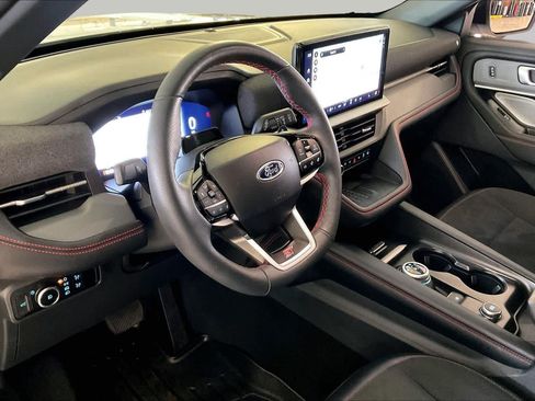 Used 2025 Ford Explorer ST AWD/4WD image 16
