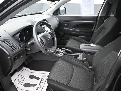 Used 2025 Mitsubishi Outlander Sport ES AWD/4WD image 21